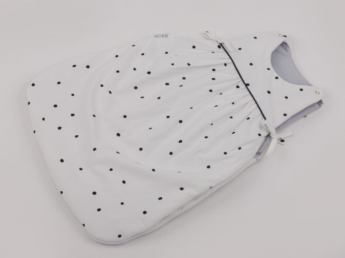 Black dots.jpg